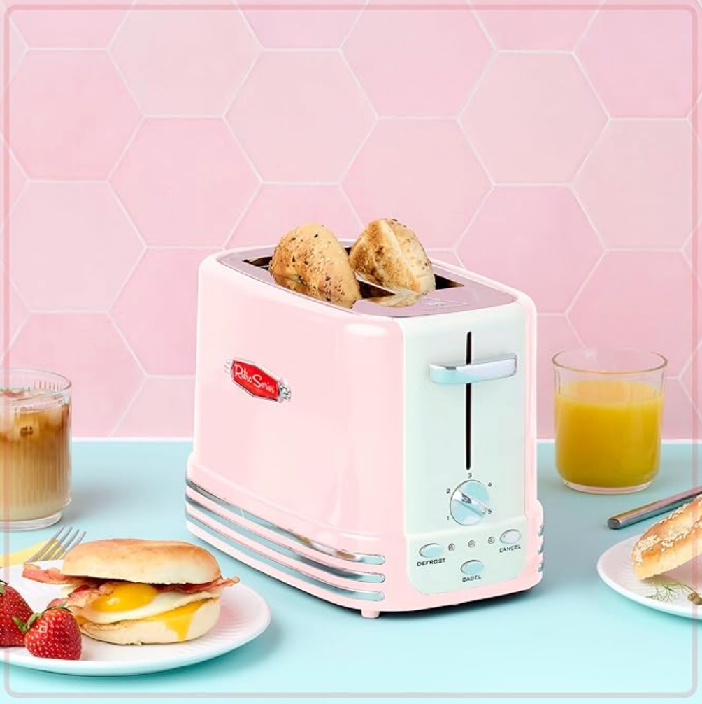 Retro Wide 2-Slice Toaster with Crumb Tray, Cord Storage & 5 Toasting Levels – Pink